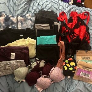 VS/PINK bulk box 21 items